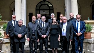 image:Image Čeští a moravští biskupové na pohřbu papeže Františka