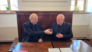 Arcibiskup Josef Nuzík se oficiálně ujal funkce předsedy České biskupské konference image:Image Arcibiskup Josef Nuzík se oficiálně ujal funkce předsedy České biskupské konference