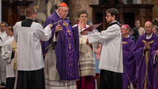 image:Image Předseda ČBK k úmrtí kardinála Dominika Duky