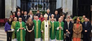 image:Image Dvacet delegátů evropských komisí pro Spravedlnost a mír se sešlo v Turíně