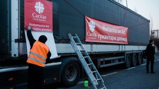 image:Image Charita odesílá na Ukrajinu kamiony s humanitární pomocí